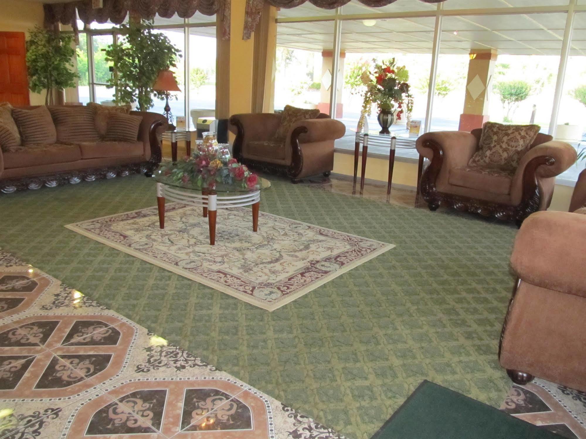 Magnuson Hotel Idabel Extérieur photo