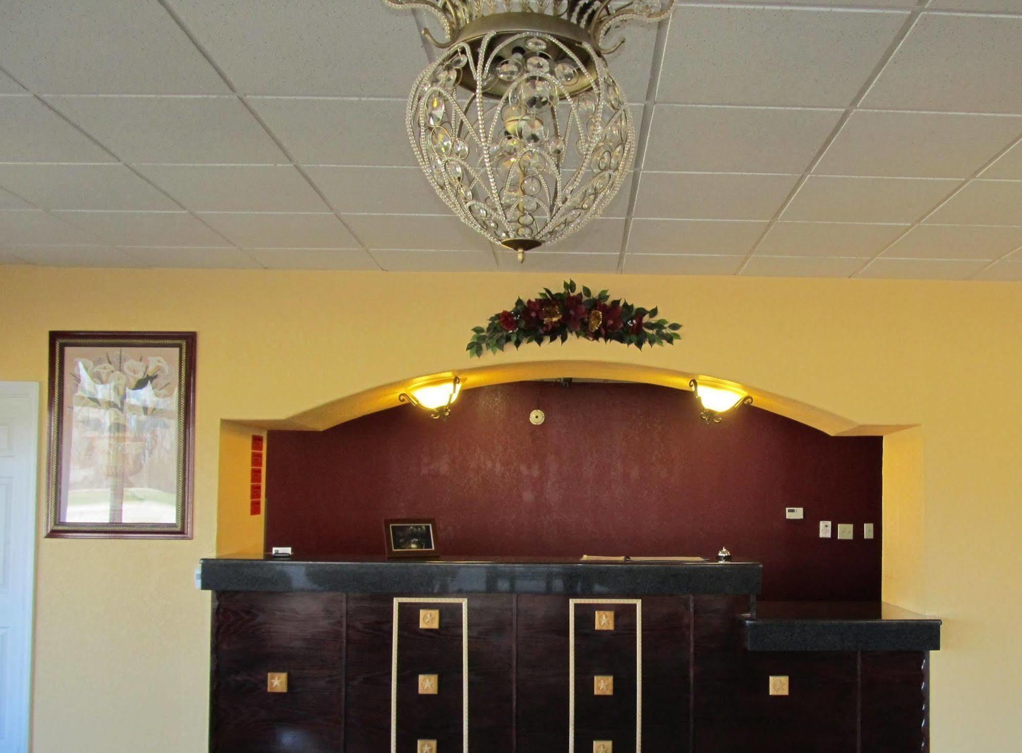 Magnuson Hotel Idabel Extérieur photo